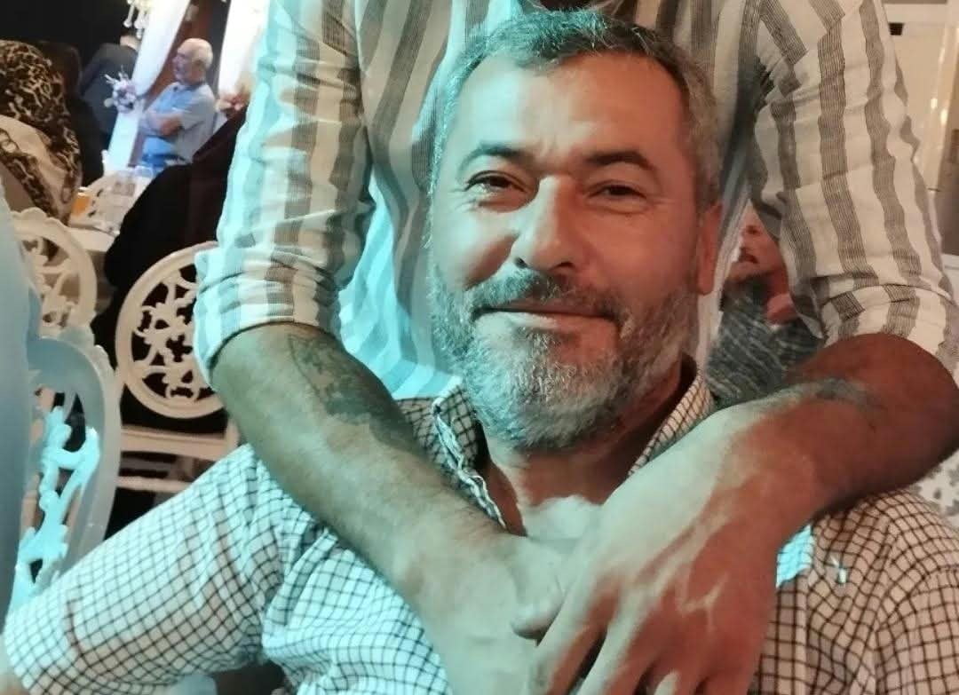 ADANA’DA BİR MARKETE DÜZENLENEN SİLAHLI SALDIRI SIRASINDA MARKETE EKMEK VERMEK İÇİN GELEN FIRINCI...
