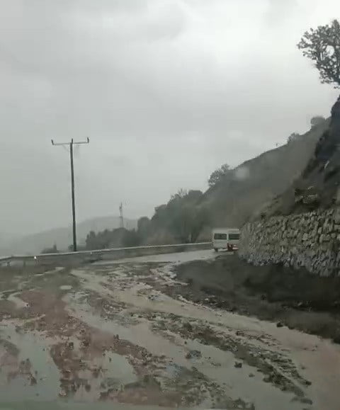 ADIYAMAN’IN SİNCİK İLÇESİNDE İKİ GÜNDÜR ARALIKLARLA DEVAM EDEN SAĞANAK YAĞIŞ, SABAH SAATLERİNDE...