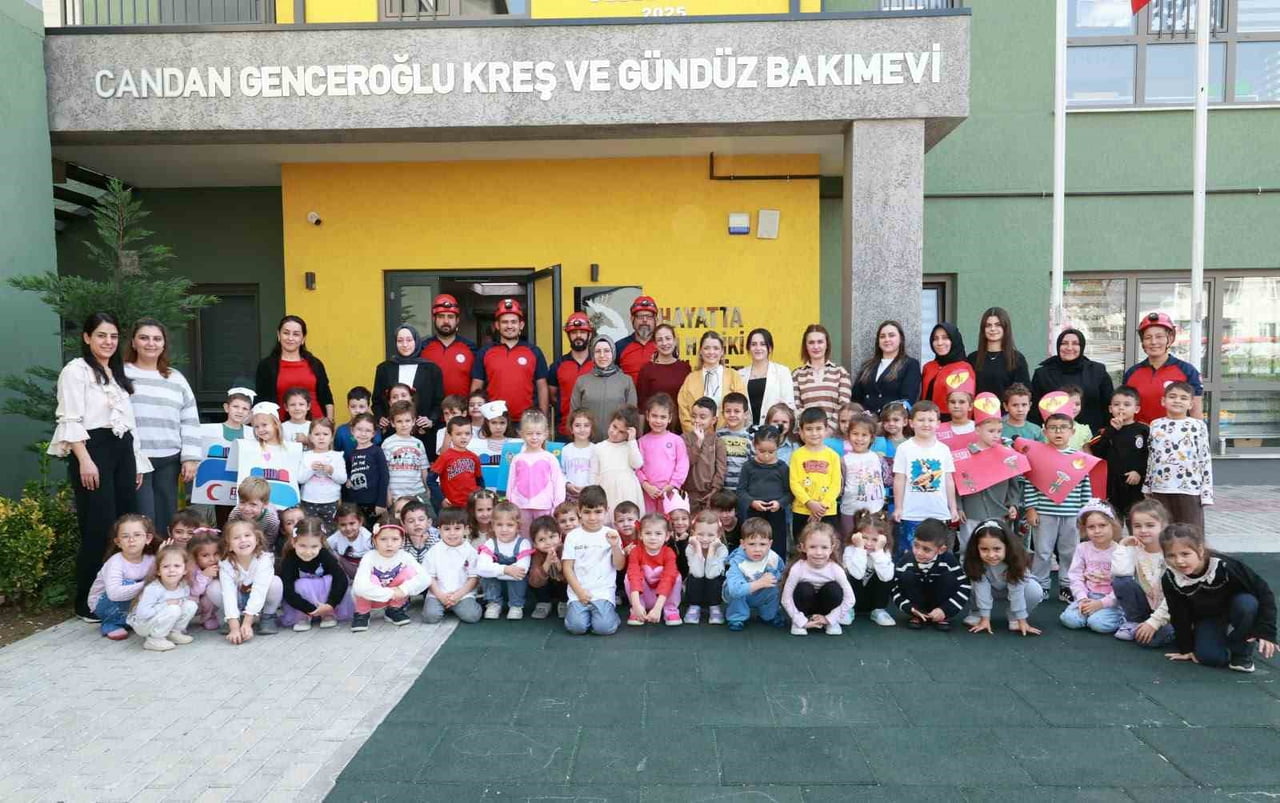 AFETLERE KARŞI HAZIRLIKLI BİR TOPLUMUN TEMELİNİN BİLİNÇLİ NESİLLERLE ATILACAĞI ANLAYIŞIYLA...