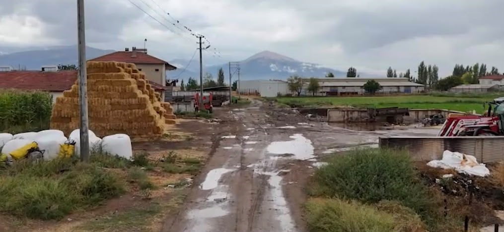 AFYONKARAHİSAR BOLVADİN BELEDİYESİ, İLÇEDE YILLARDIR SÜREGELEN ÖNEMLİ BİR ULAŞIM SORUNUNU ÇÖZÜME...