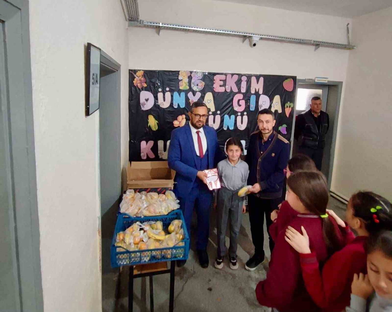 AFYONKARAHİSAR’DA 16 EKİM DÜNYA GIDA GÜNÜ DOLAYISIYLA ÖĞRENCİLERE YÖNELİK GIDA GÜVENİLİRLİĞİ...
