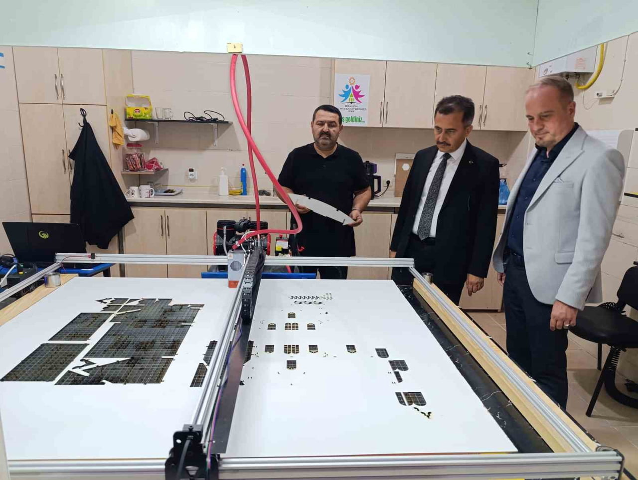 AFYONKARAHİSAR’IN BOLVADİN İLÇESİNDE MİLLÎ EĞİTİM MÜDÜRÜ MEHMET ALİ KELEŞ’İN ÖNCÜLÜĞÜNDE HAYATA...