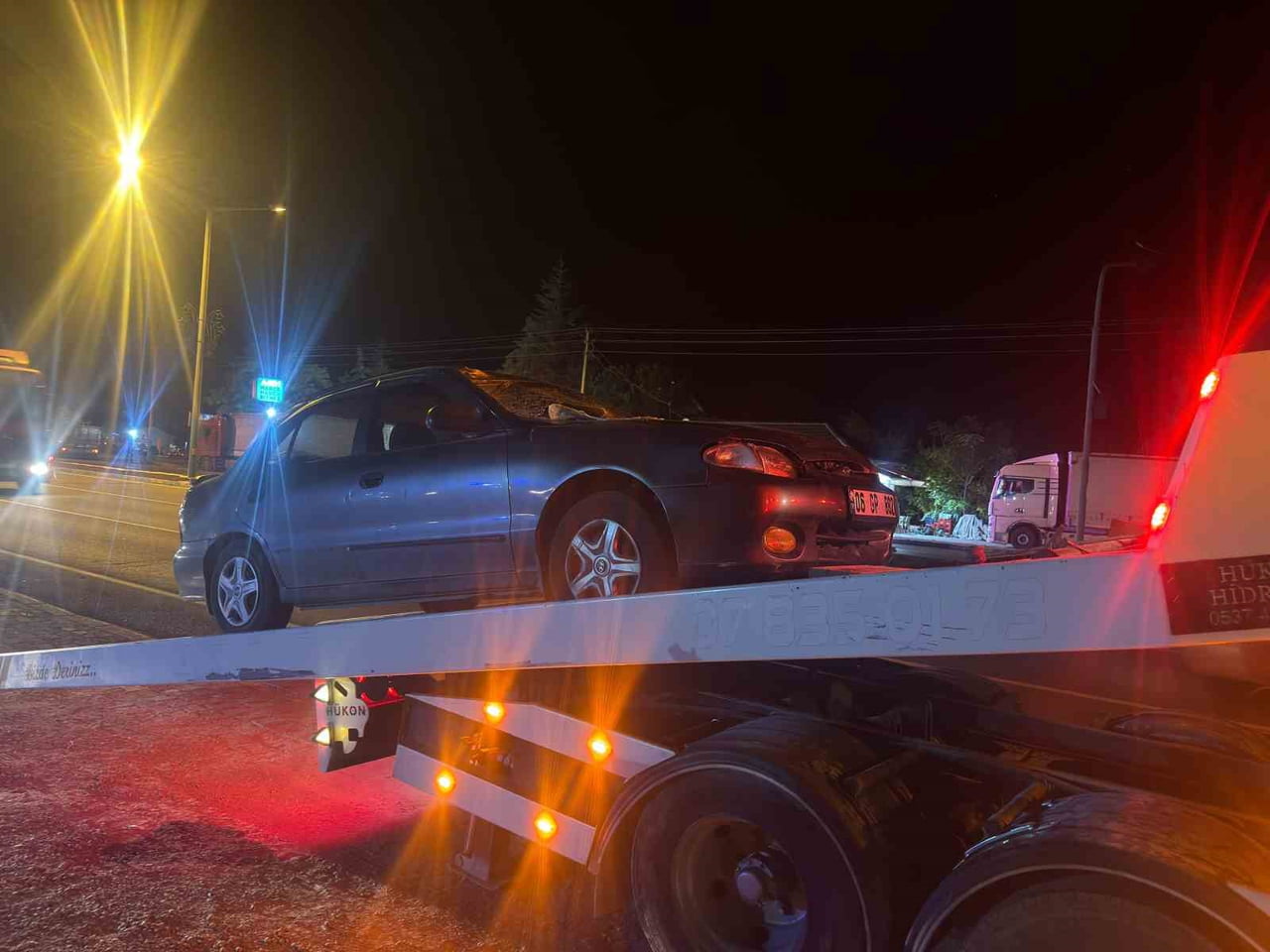 AFYONKARAHİSAR’IN EMİRDAĞ İLÇESİNDE OTOMOBİLİN ÇARPTIĞI YAYA AĞIR YARALANDI