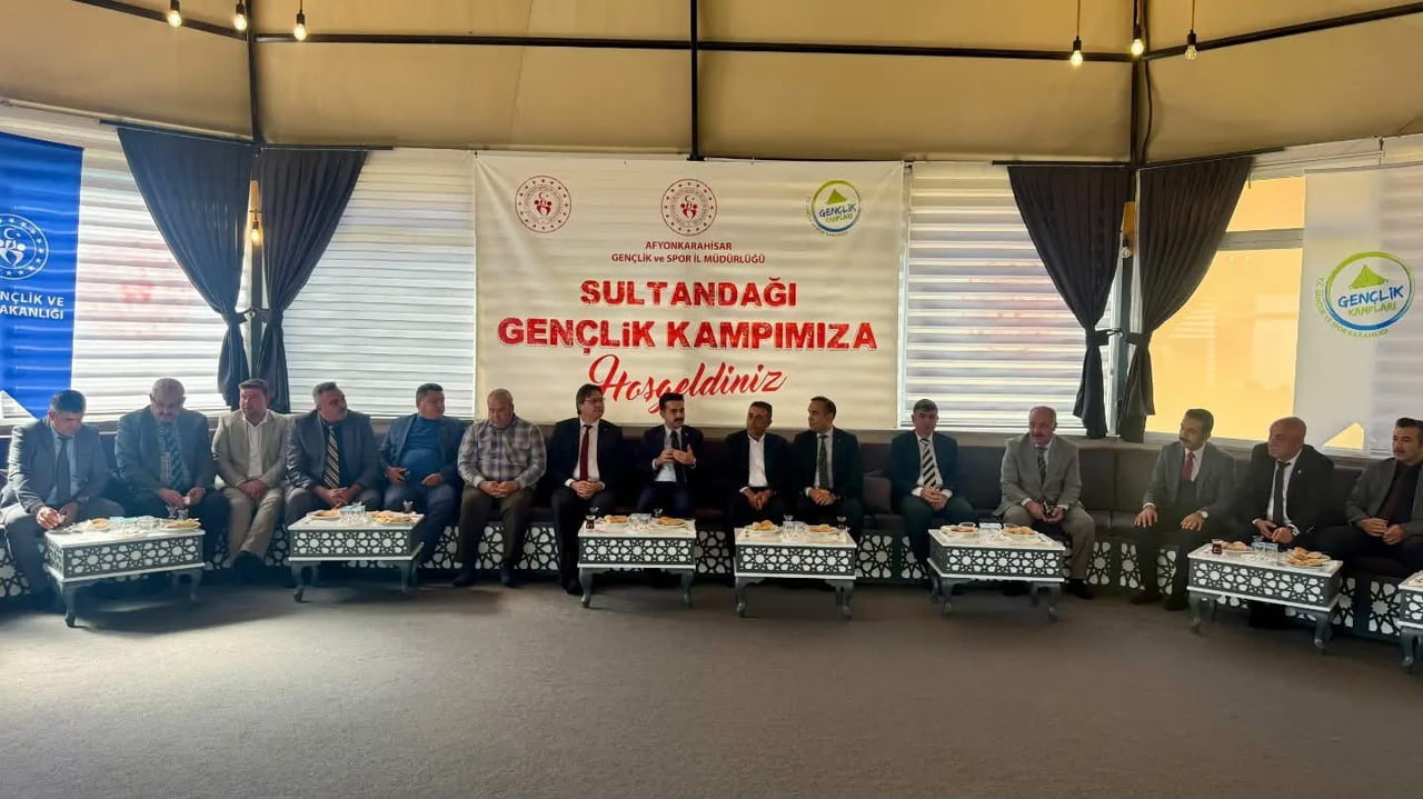 AFYONKARAHİSAR’IN SULTANDAĞI İLÇESİNDE, MUHTARLAR GÜNÜ VESİLESİYLE KÖY VE MAHALLE MUHTARLARINA...