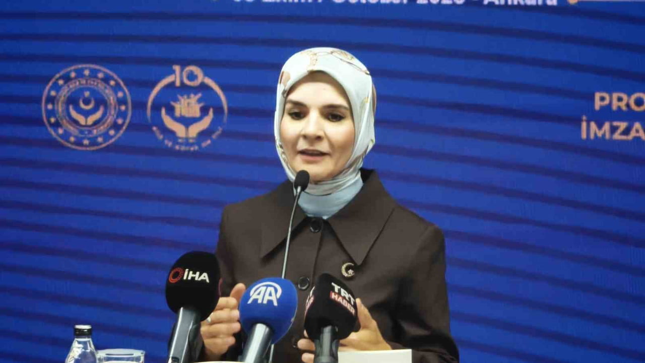 AİLE VE SOSYAL HİZMETLER BAKANI MAHİNUR ÖZDEMİR GÖKTAŞ, "DÜZENLİ NAKİT DESTEKLERLE AİLELERİN GIDA...