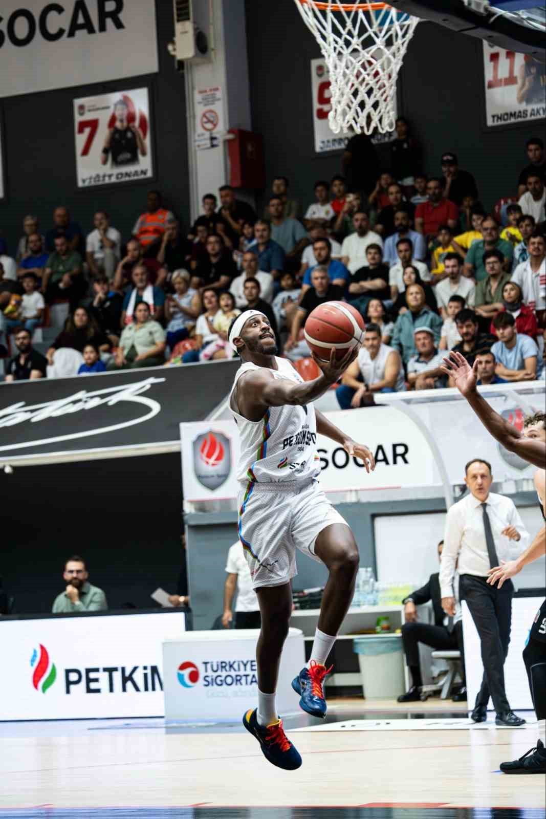 ALİAĞA PETKİMSPOR, SEZONA İSTEDİĞİ GİBİ BAŞLAYAMADI
