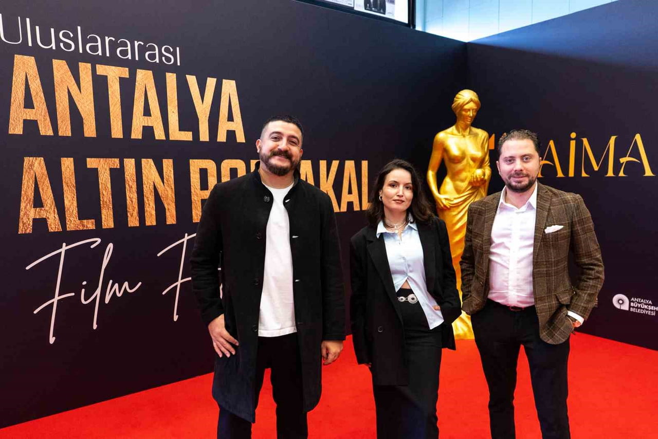 ALTIN PORTAKAL FİLM FESTİVALİ SİNEMA, BELGESEL GÖSTERİMLERİ, PANELLER VE SÖYLEŞİLERLE DOLU BİR...