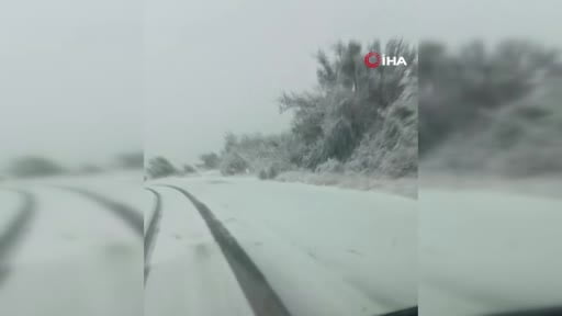 Ankara'nın yüksek kesimlerine kar yağdı