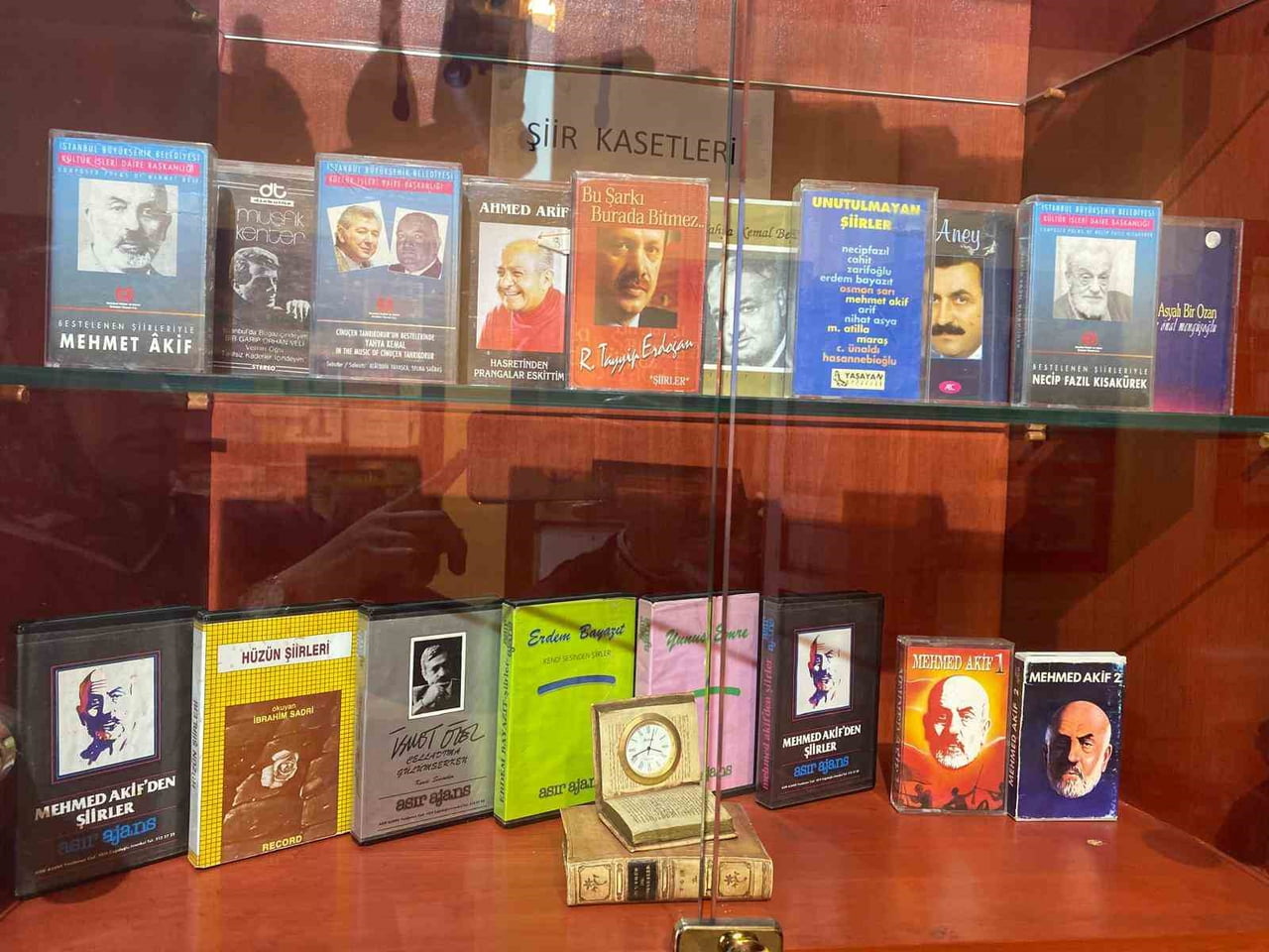 ANKARA’DA ‘ŞAİR VE YAZARLAR EVİ MÜZESİ’, TÜRK EDEBİYATININ ÖNEMLİ İSİMLERİNE AİT KİTAP, FOTOĞRAF...
