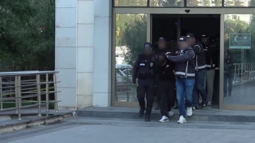 Ankara merkezli 14 ilde yeni nesil suç örgütlerine yönelik düzenlenen operasyonlarda 20 kişi...