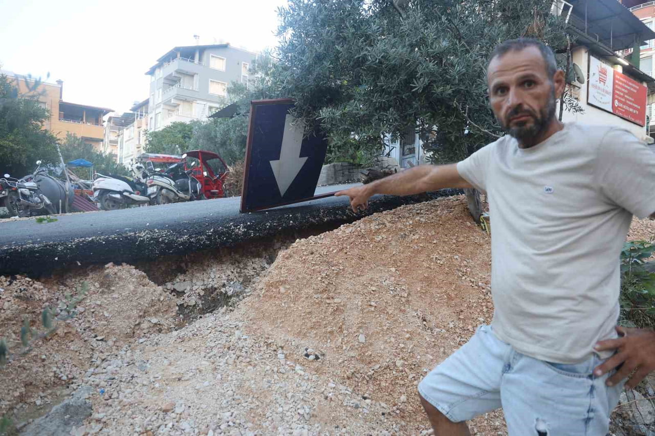 ANNESİ ÖLEN ENGİN YEŞİLOVA