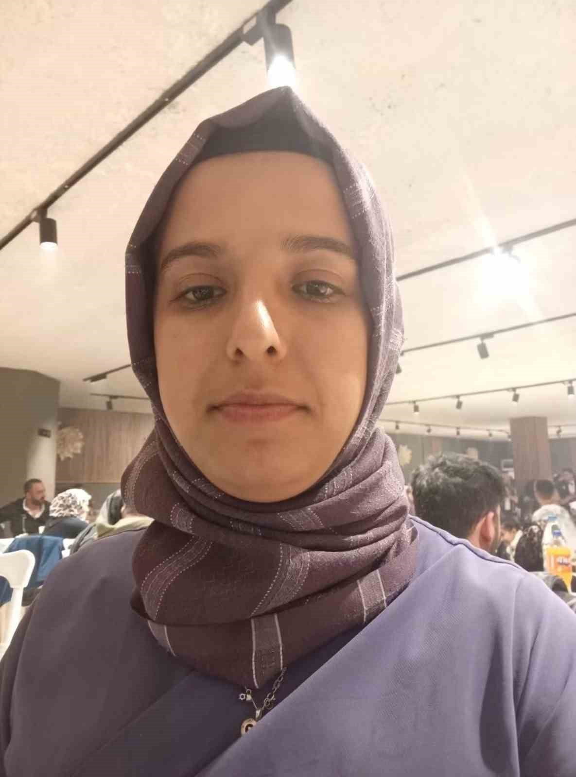 ANTALYA'NIN AKSU İLÇESİNDE SALI SABAHI EVİNDEN AYRILAN 26 YAŞINDAKİ RABİA NUR YİĞİT'TEN HABER...