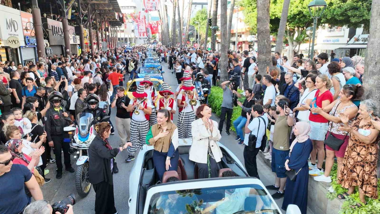 ANTALYA BİR KEZ DAHA ALTIN PORTAKAL HEYECANINI YAŞAMAYA HAZIRLANIYOR. ANTALYA BÜYÜKŞEHİR...