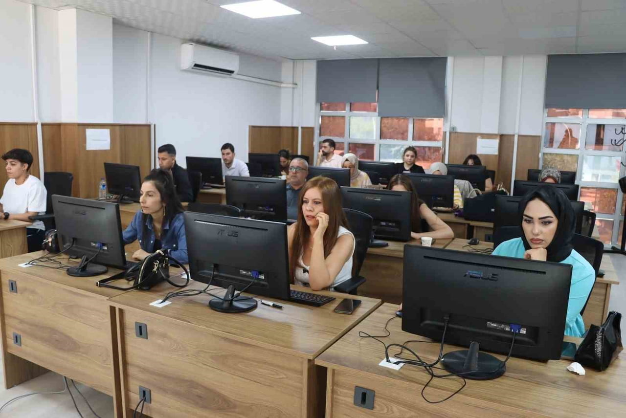 (ARŞİV FOTO) - SULTANHİSAR HALK EĞİTİMİ MERKEZİ BÜNYESİNDE AÇILACAK BİLGİSAYAR OPERATÖRLÜĞÜ KURSU...