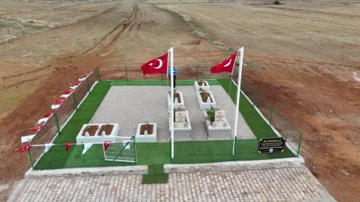 Asırlık mezarlar, şehitlik oldu