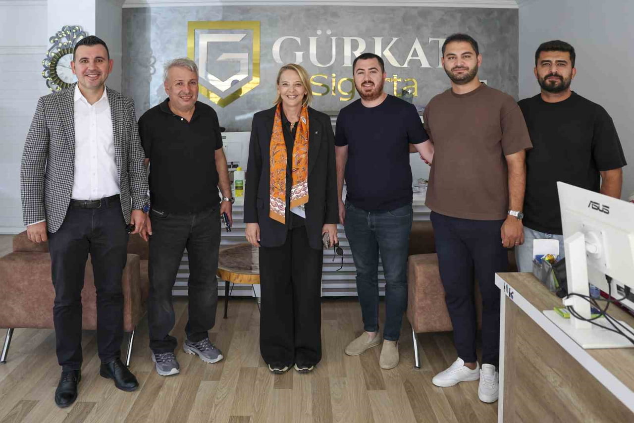 ATSO BAŞKAN ADAYI HATİCE ÖZ ZİYARETLERİNİ SÜRDÜRDÜ
