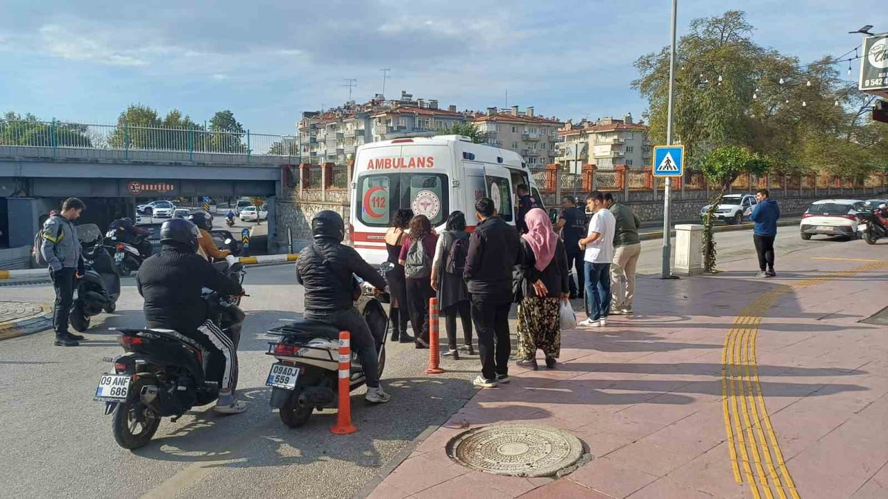 AYDIN'IN EFELER İLÇESİNDE SEYİR HALİNDEYKEN BİSİKLETİN ÖN FRENİNİ SIKMASI SONUCU TAKLA ATAN SÜRÜCÜ...