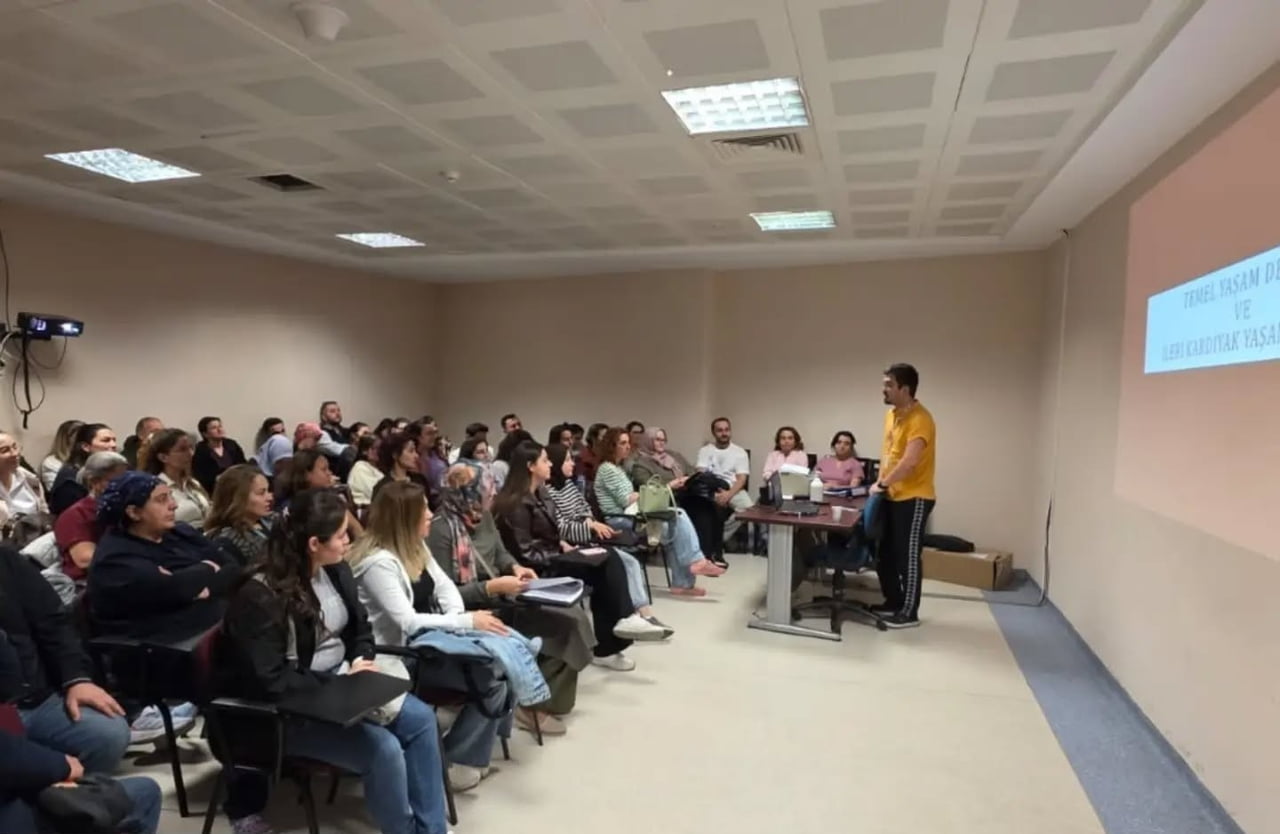 AYDIN'IN NAZİLLİ İLÇESİNDE BULUNAN NAZİLLİ DEVLET HASTANESİ'NDE, SAĞLIK HİZMETLERİNİN KALİTESİNİ...
