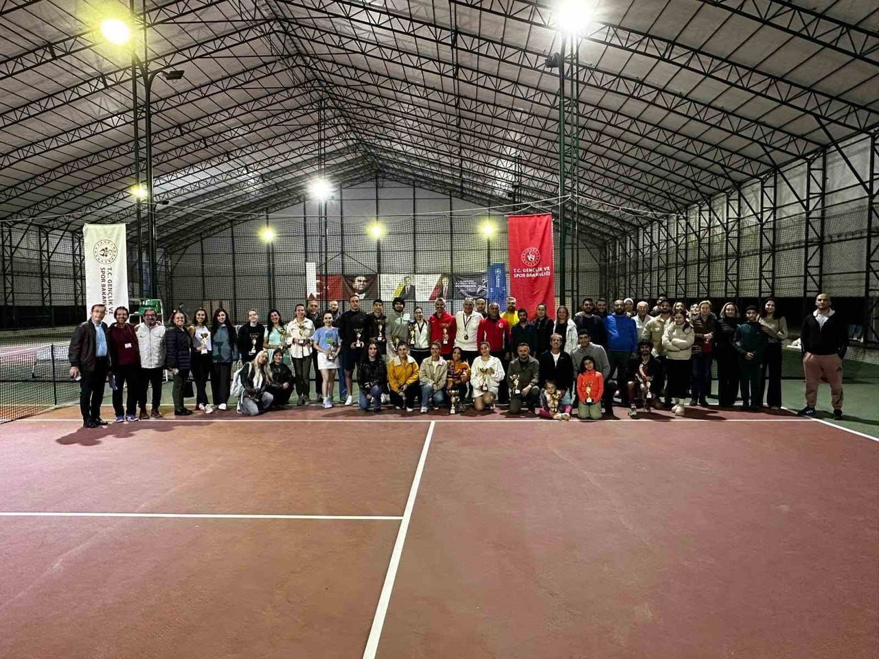 AYDIN ADNAN MENDERES ÜNİVERSİTESİ (ADÜ) İLE AYDIN GENÇLİK VE SPOR İL MÜDÜRLÜĞÜ İŞ BİRLİĞİNDE...