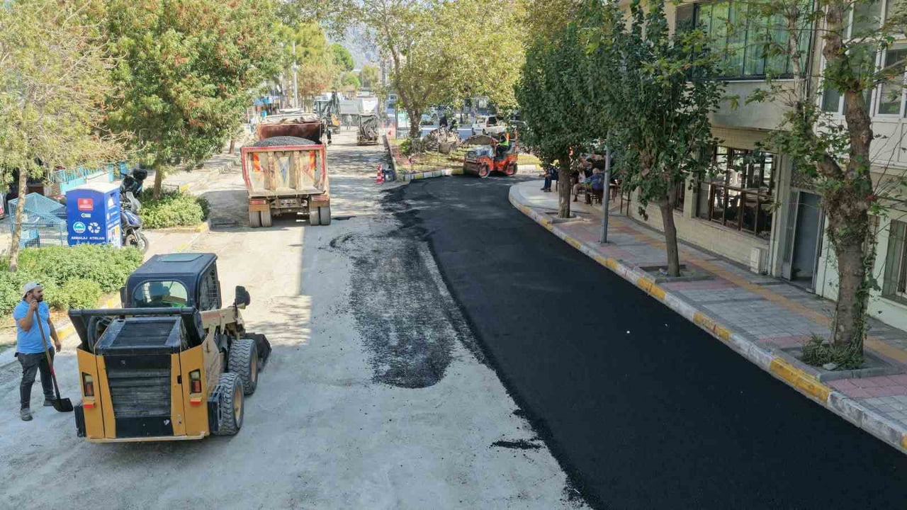 AYDIN BÜYÜKŞEHİR’İN SÖKE’DE ÇALIŞMALARI SÜRÜYOR