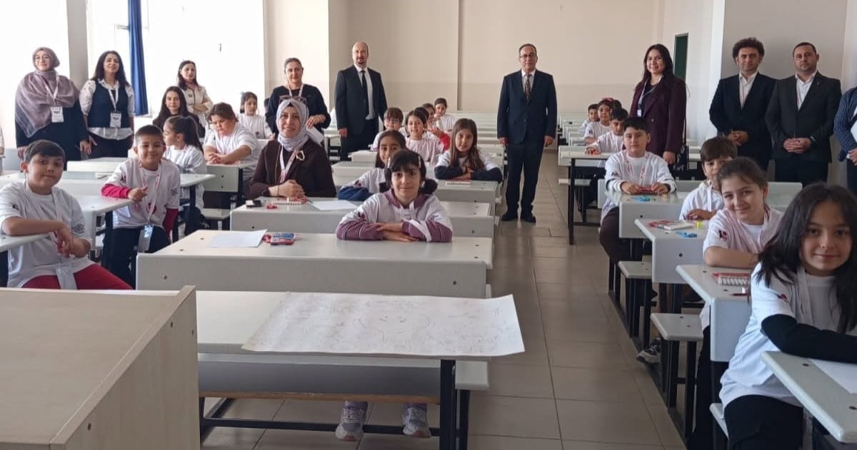 AYDIN’DA HAYATA GEÇİRİLEN PROJEYLE ÖĞRENCİLER, ZEYTİN VE PAMUK GİBİ YEREL DEĞERLERİ TANIYARAK...