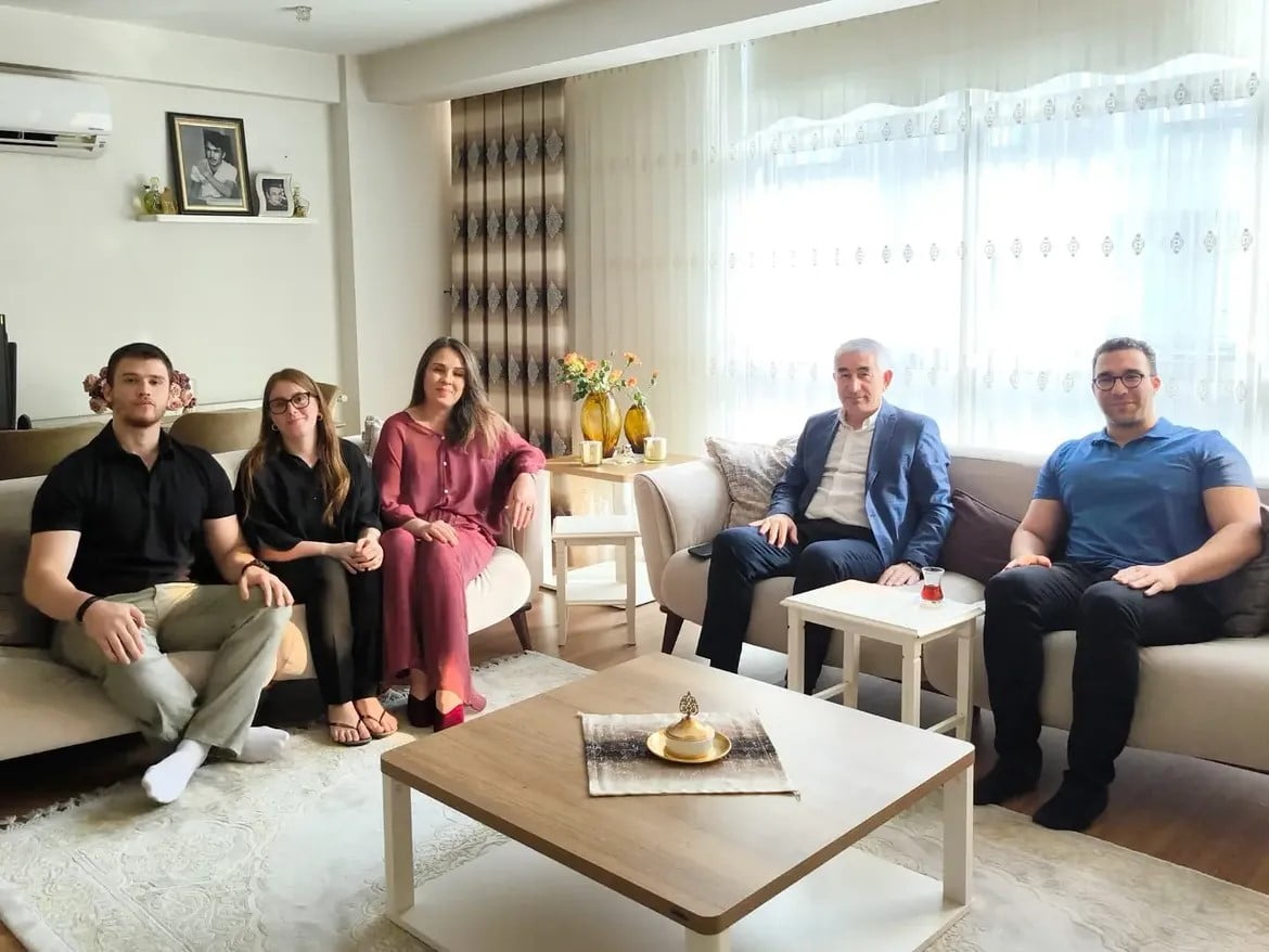 AYDIN İL EMNİYET MÜDÜRÜ FARUK KARADUMAN, VATAN UĞRUNA CANINI FEDA EDEN ŞEHİT POLİS MEMURU HASAN...