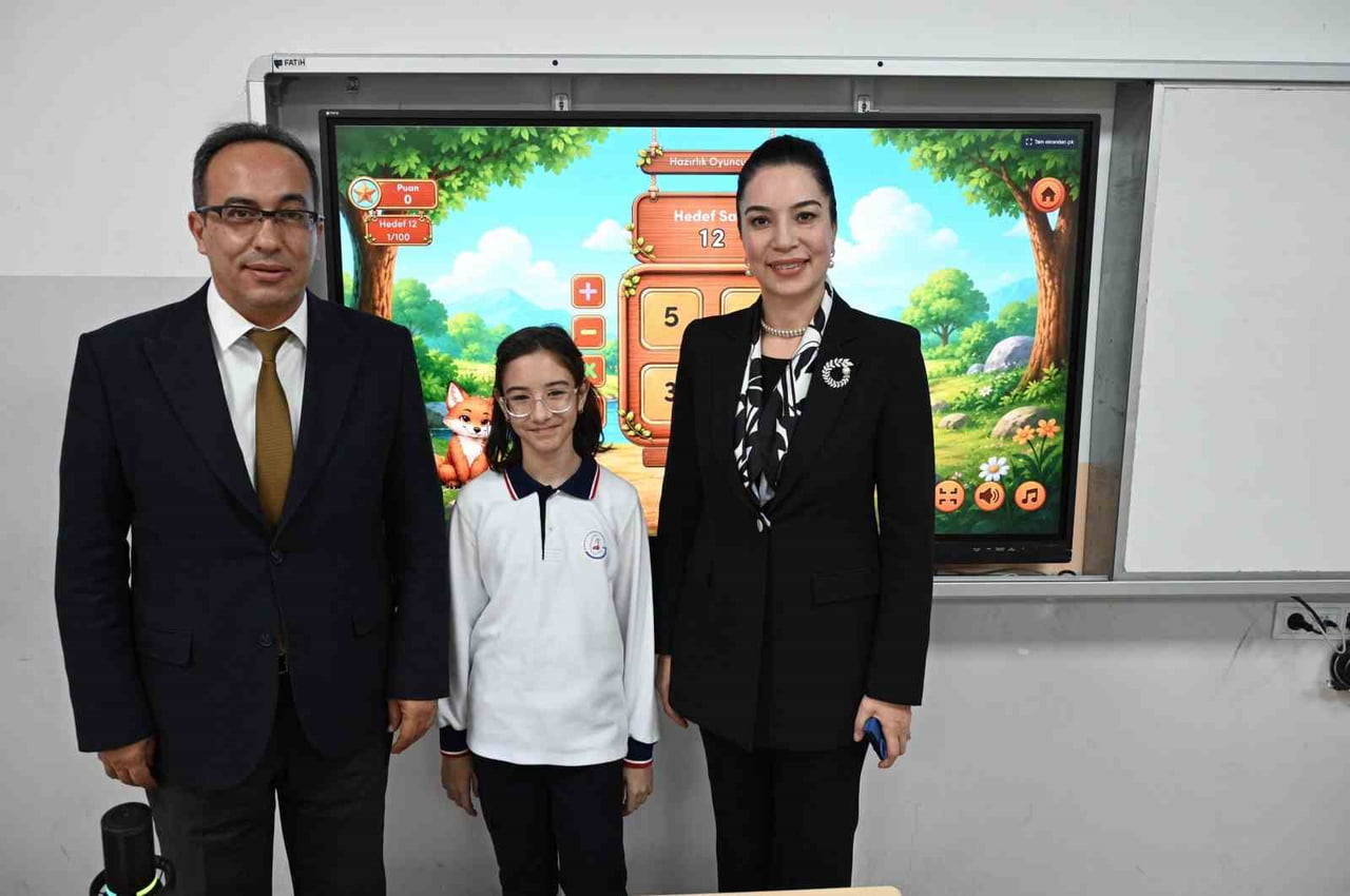 AYDIN’IN EFELER İLÇESİNDE BULUNAN GAZİPAŞA ORTAOKULU’NDA, YENİLENEN EĞİTİM BİLİŞİM AĞI’NIN (EBA)...