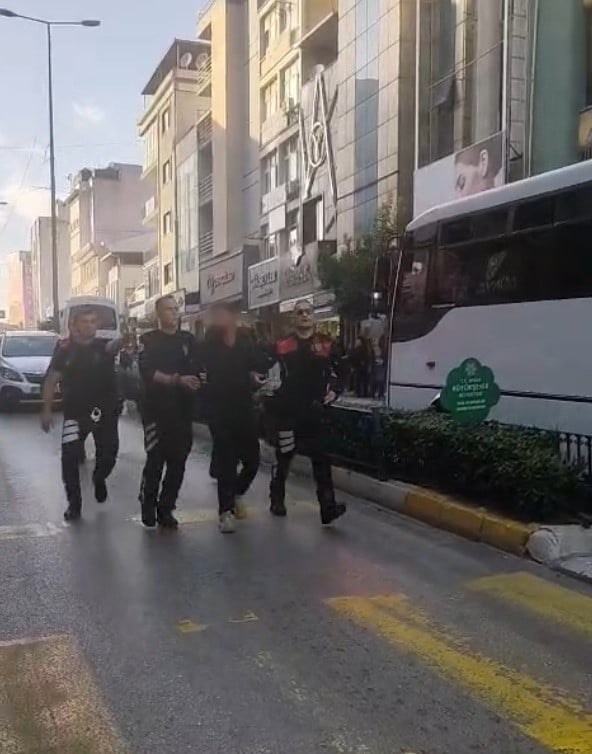 AYDIN’IN EFELER İLÇESİNDE İDDİAYA GÖRE YAKLAŞIK İKİ HAFTA ÖNCE EŞİNDEN BOŞANAN T.C., KAYINPEDERİNE...