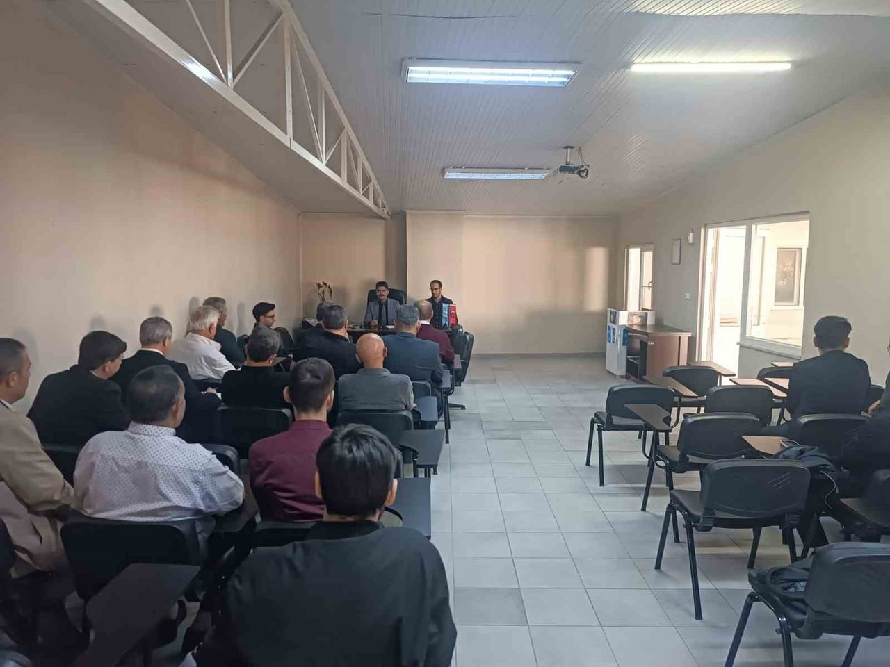 AYDIN’IN YENİPAZAR İLÇESİNDE İLÇE MÜFTÜLÜĞÜ PERSONELİNİN KATILIMIYLA AYLIK MUTAT TOPLANTI...