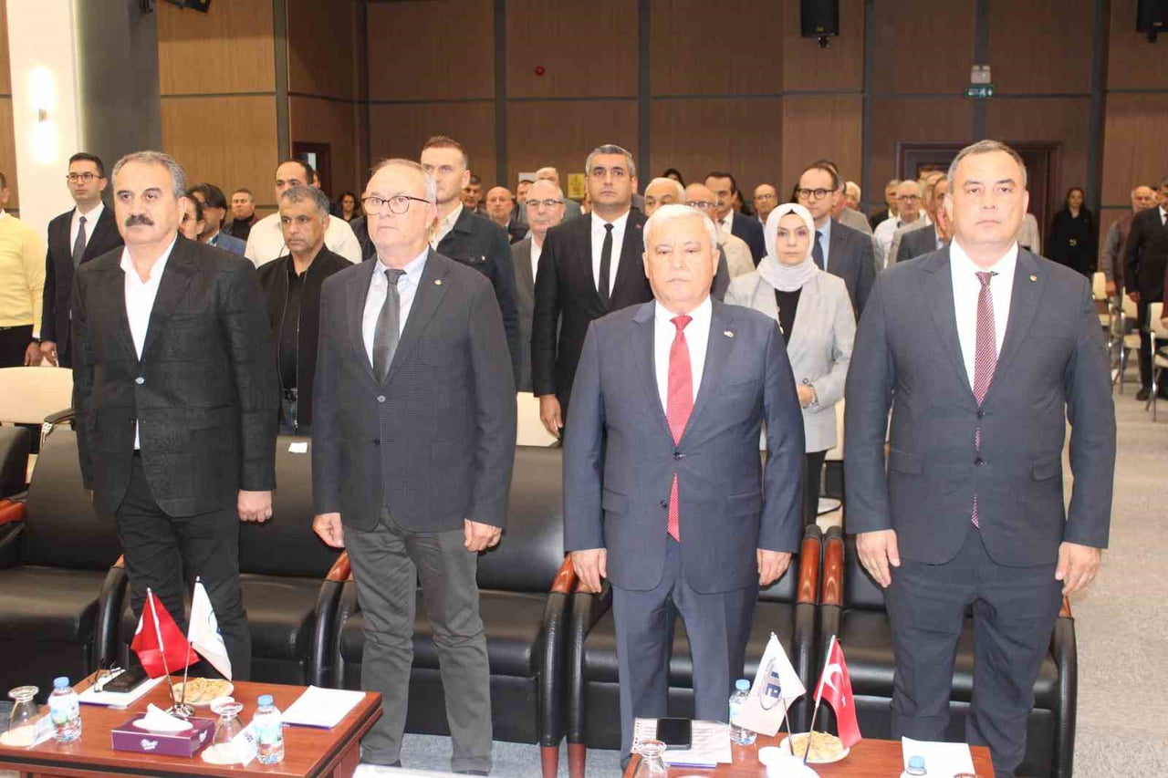 AYDIN TİCARET BORSASI’NIN EV SAHİPLİĞİNDE GERÇEKLEŞTİRİLEN TOPLANTIDA ‘SARI ALTIN’ OLARAK BİLİNEN...