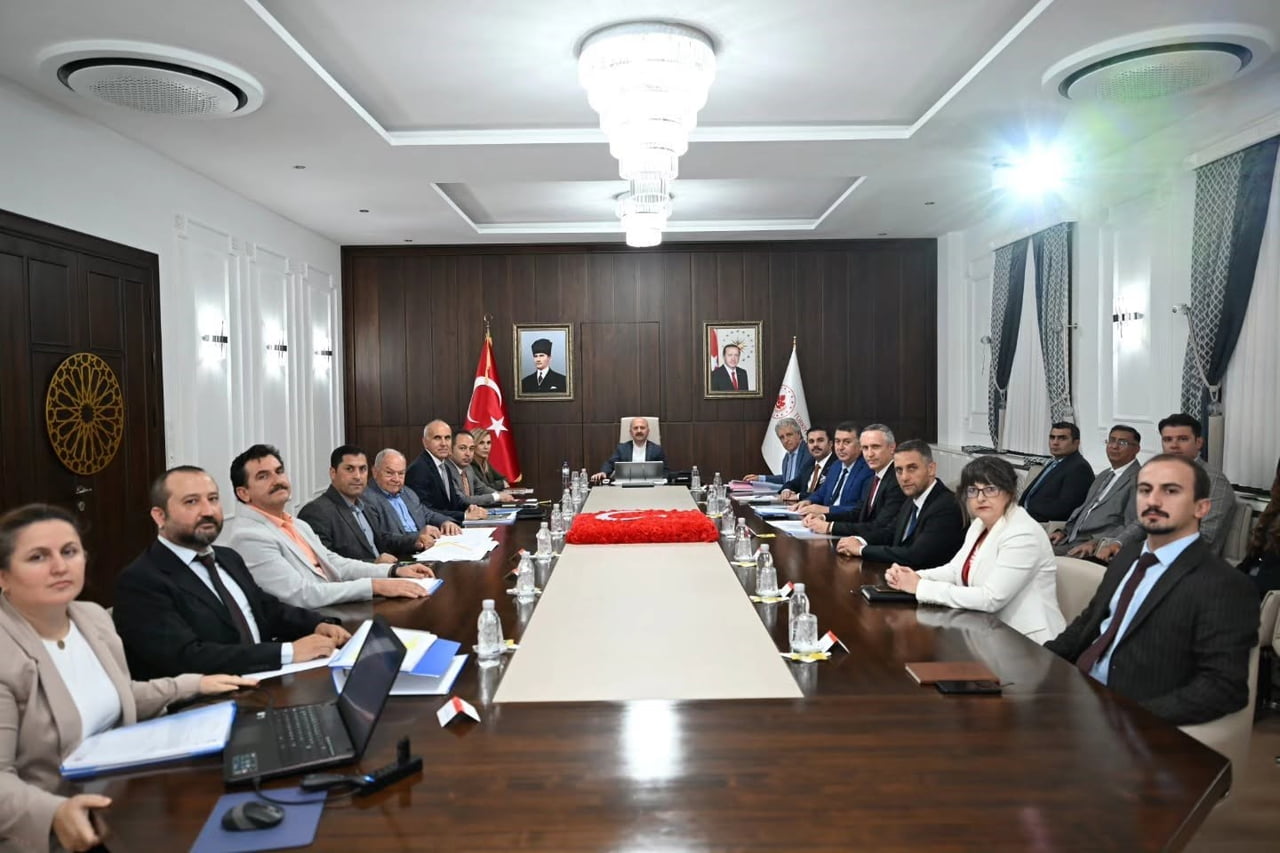 AYDIN VALİSİ DR. OSMAN VAROL BAŞKANLIĞINDA GERÇEKLEŞTİRİLEN TURİZM SEKTÖR TOPLANTISI’NDA, KENTİN...