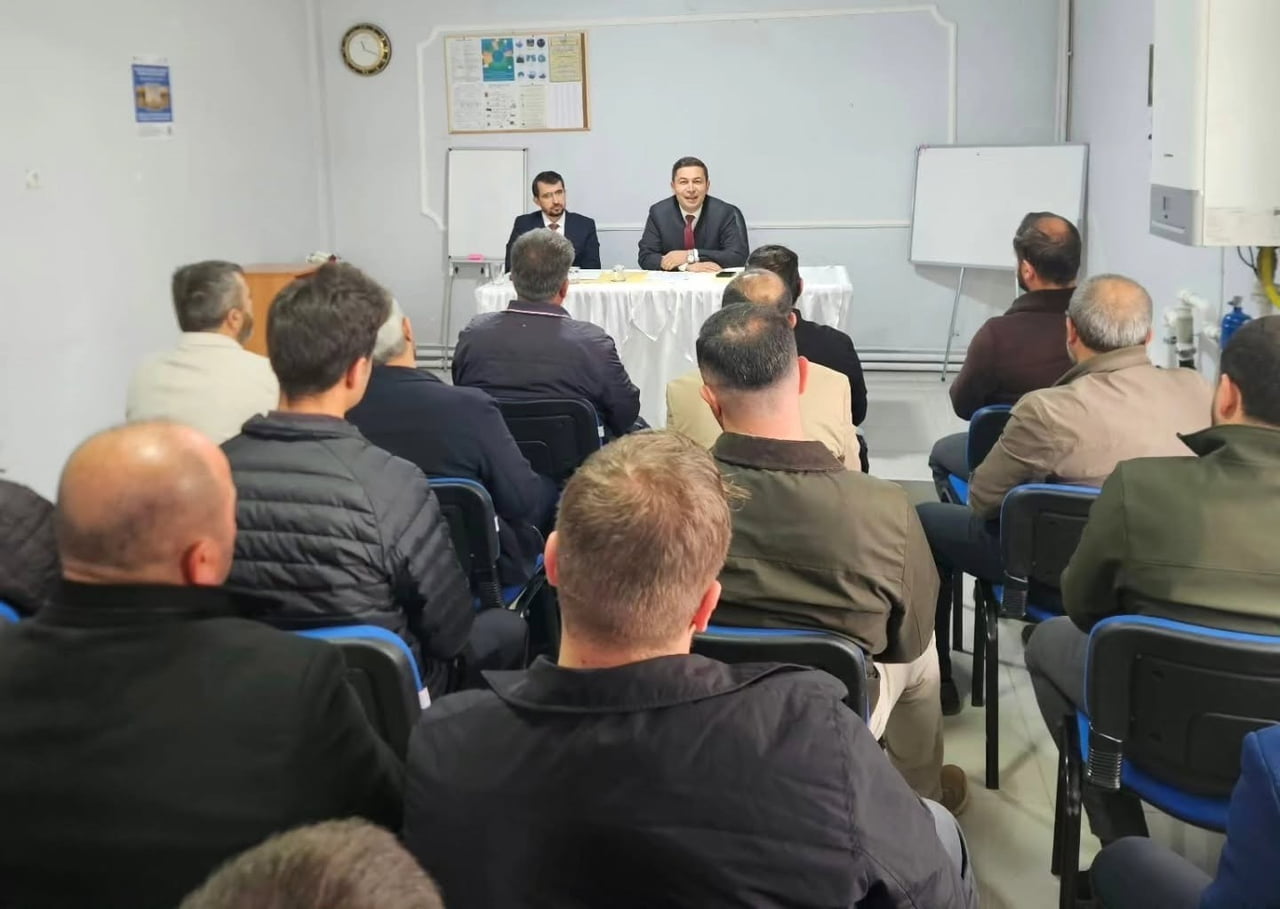 AYDINTEPE’DE DİN GÖREVLİLERİYLE İSTİŞARE TOPLANTISI DÜZENLENDİ