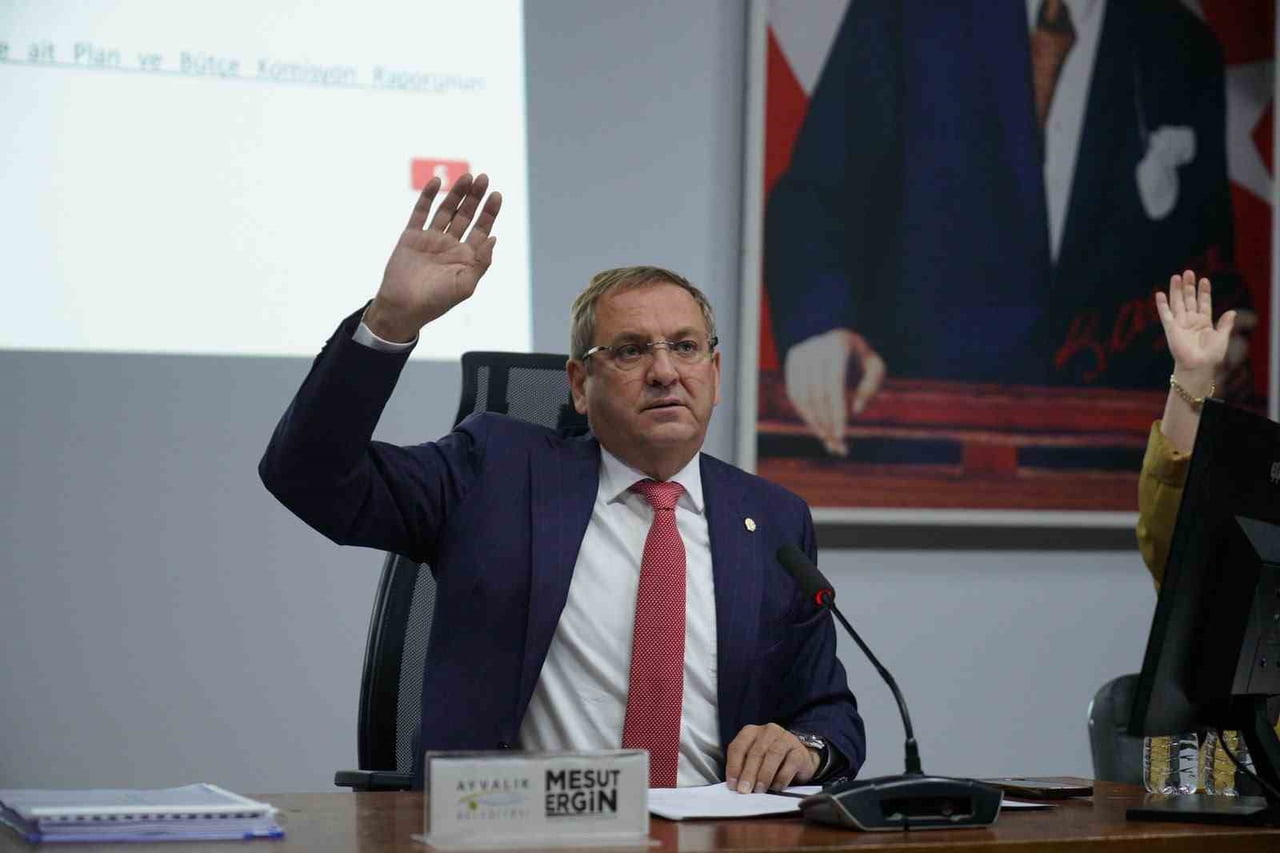 AYVALIK BELEDİYE BAŞKANI MESUT ERGİN