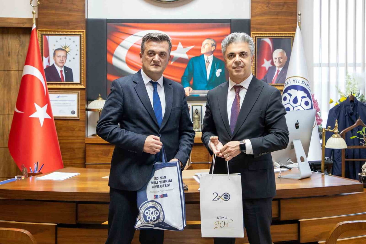 AZERBAYCAN TURİZM VE İŞLETME ÜNİVERSİTESİNDE GÖREV YAPAN ÖĞRETİM GÖREVLİSİ NIJAT NOVRUZOV, ORHUN...
