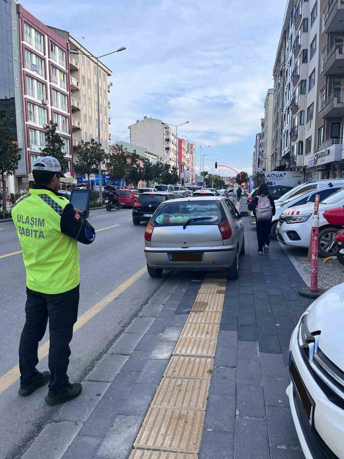 BALIKESİR BÜYÜKŞEHİR BELEDİYESİ, YAYA GÜVENLİĞİNİ VE TRAFİK DÜZENİNİ SAĞLAMAK AMACIYLA PARK...