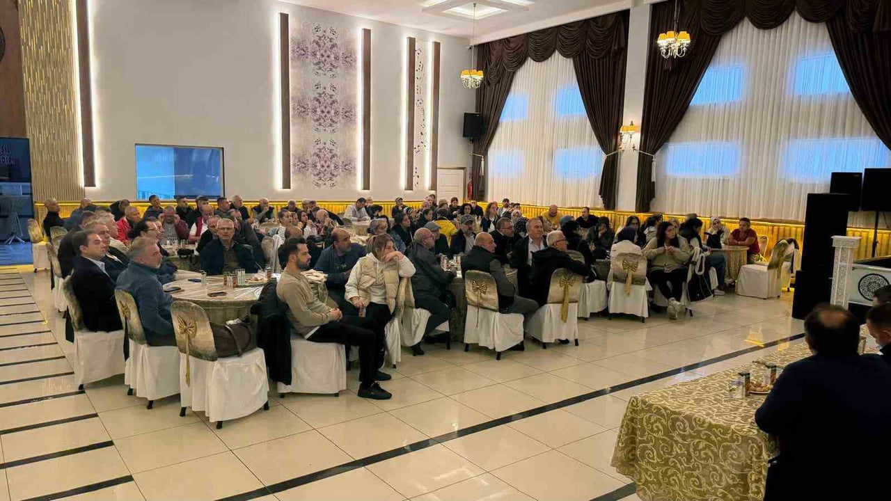 BANDIRMA’DA OKUL SERVİS ARAÇLARINDA GÖREV YAPAN ŞOFÖRLER İLE REHBER PERSONELE YÖNELİK TRAFİK...