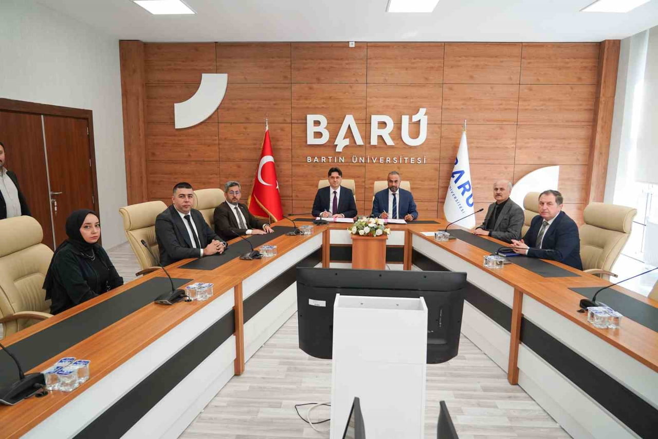 BARTIN ÜNİVERSİTESİ (BARÜ) İLE BARTIN ÇALIŞMA VE İŞ KURUMU (İŞKUR) ARASINDA İMZALANAN YENİ İŞ...