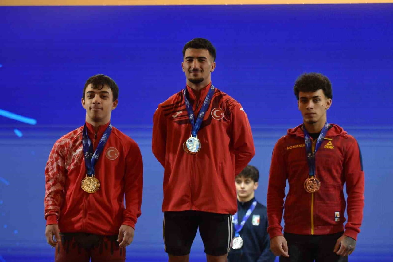 BARTIN ÜNİVERSİTESİ (BARÜ) SPOR BİLİMLERİ FAKÜLTESİ ÖĞRENCİLERİ GENÇLER VE U23 AVRUPA HALTER...