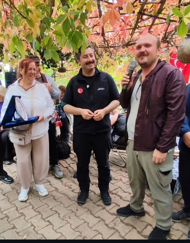 BAŞHEKİM METİN’DEN YENİŞEHİR’DEKİ DOĞA YÜRÜYÜŞÜNE ÖVGÜ