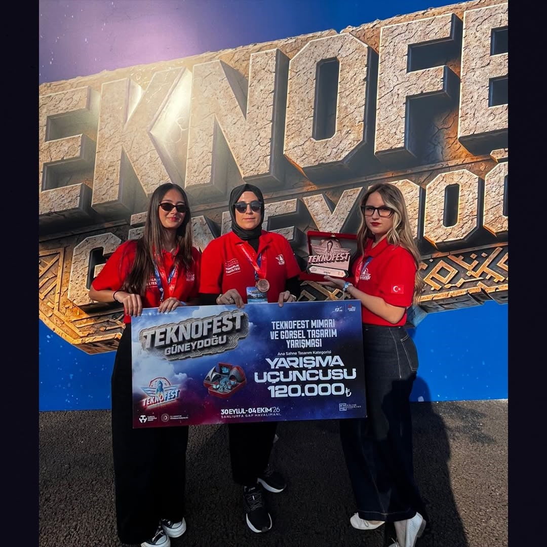 BAÜN'LÜ ÖĞRENCİLERDEN TEKNOFEST’TE SAHNE TASARIMLARIYLA 3.LÜK ÖDÜLÜ