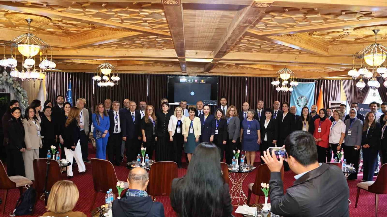 BAÜN REKTÖRÜ OĞURLU’DAN ULUSLARARASI SEMPOZYUMDA "TÜRK DÜNYASINDA İŞ BİRLİĞİ" VURGUSU