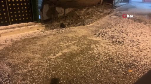 Bayburt’ta fındık büyüklüğünde dolu yağdı