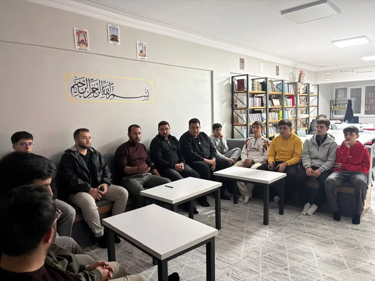 BAYBURT’TA GENÇLER ALİYA İZZETBEGOVİÇ’İ ANDI
