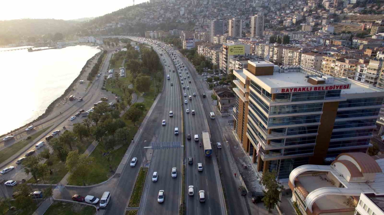BAYRAKLI BELEDİYESİ'NİN GEÇMİŞ DÖNEMİNE YÖNELİK DÜZENLENEN VE ESKİ BAŞKAN SERDAR SANDAL’IN...