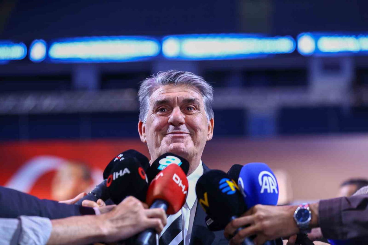 BEŞİKTAŞ’TA YENİDEN BAŞKANLIĞA SEÇİLEN SERDAL ADALI, "ÖNÜMÜZDE ÇOK DAHA BAŞARILI, ÖNÜ AÇIK BİR...