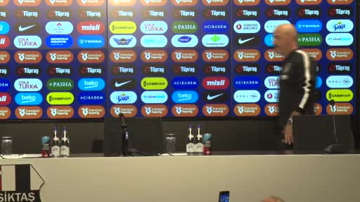 Beşiktaş Teknik Direktörü Vincenzo Italiano, Corendon Alanyaspor ve Kocaelispor maçlarında...