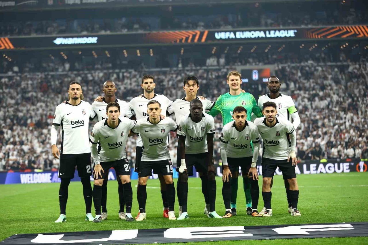 BEŞİKTAŞ TEKNİK DİREKTÖRÜ VİNCENZO ITALİANO, SÜPER LİG’DE DEPLASMANDA 2-0 KAYBETTİKLERİ...
