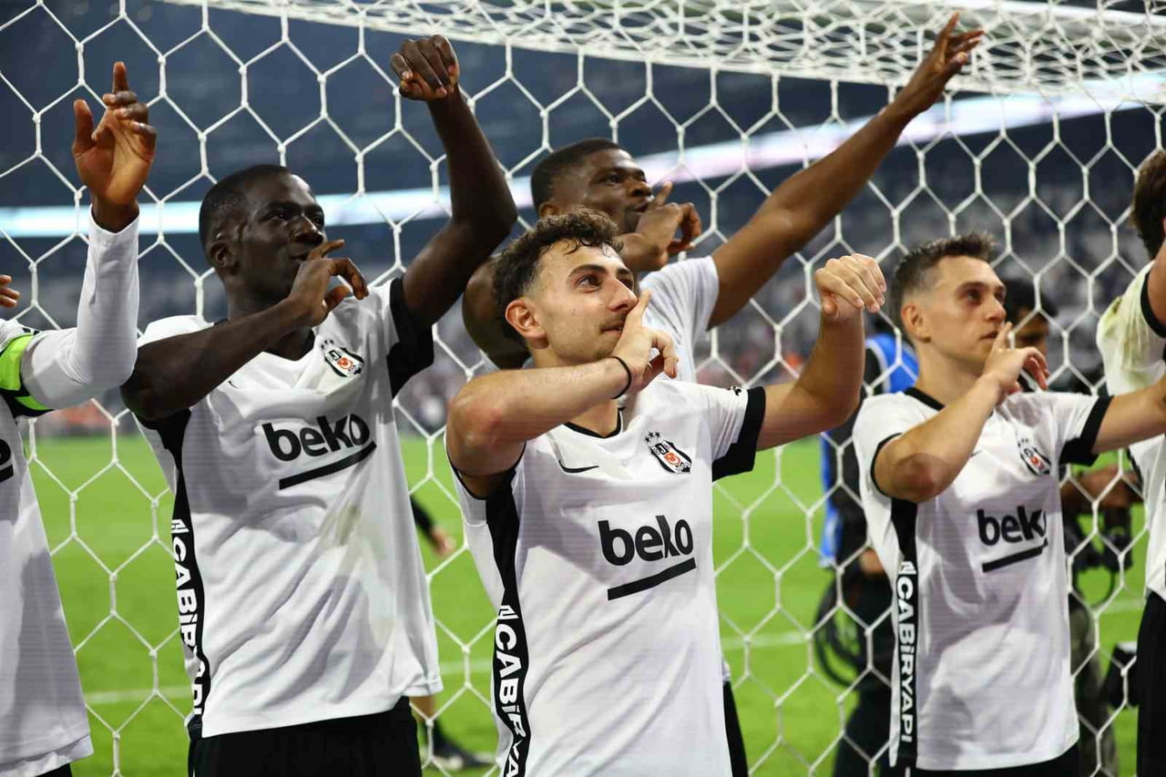 BEŞİKTAŞ, TRENDYOL SÜPER LİG'İN 7. HAFTASINDA KONUK ETTİĞİ KOCAELİSPOR'U 2-1 MAĞLUP...
