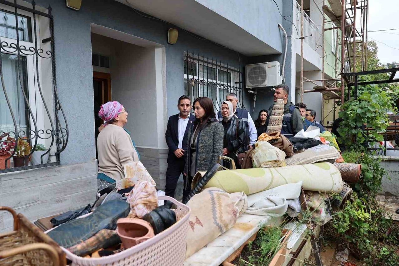 BEYKOZ, METREKAREYE 270 KİLOGRAMLA TARİHİNİN EN YOĞUN YAĞIŞINI ALDI. BEYKOZ BELEDİYESİ 100’ÜN...
