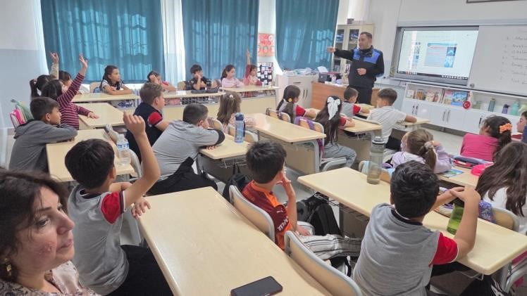 BİLECİK'TE 26 ÖĞRENCİYE GÜVENLİK EĞİTİMİ